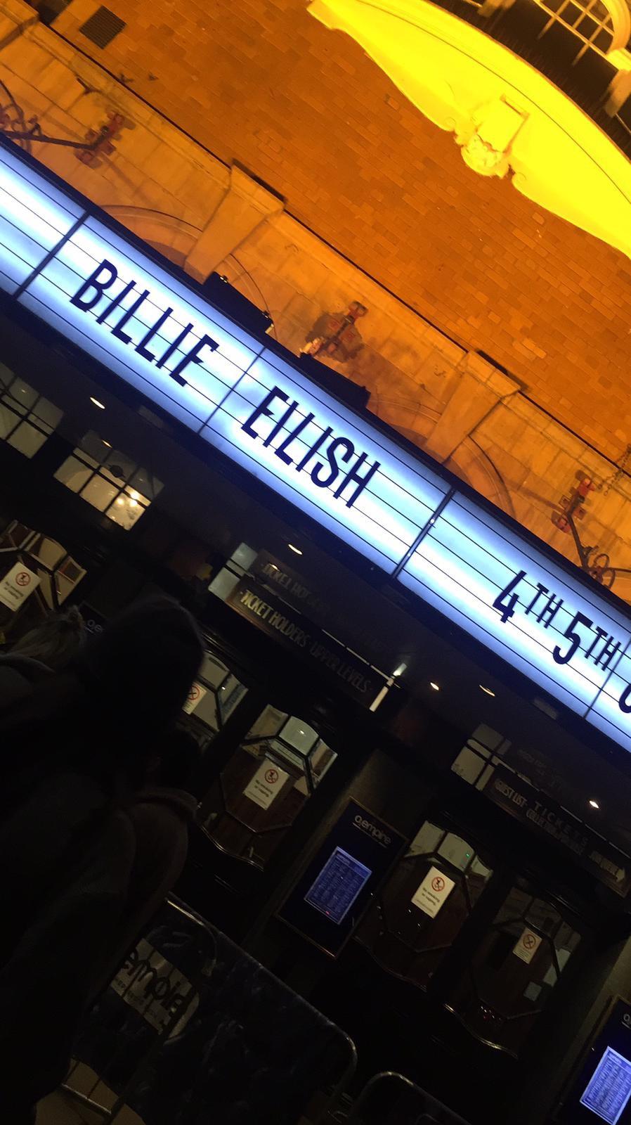 Teen Pop Sensation Billie Eilish Performs In London By Zineb Lazraq Swakeleys School For Girls This Is Local London - billie eilish wish you were gay roblox piano youtube